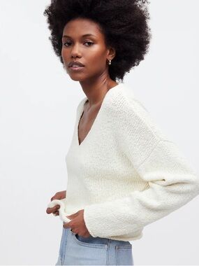 Madewell Deep V- Boxy sweater in bright ivory